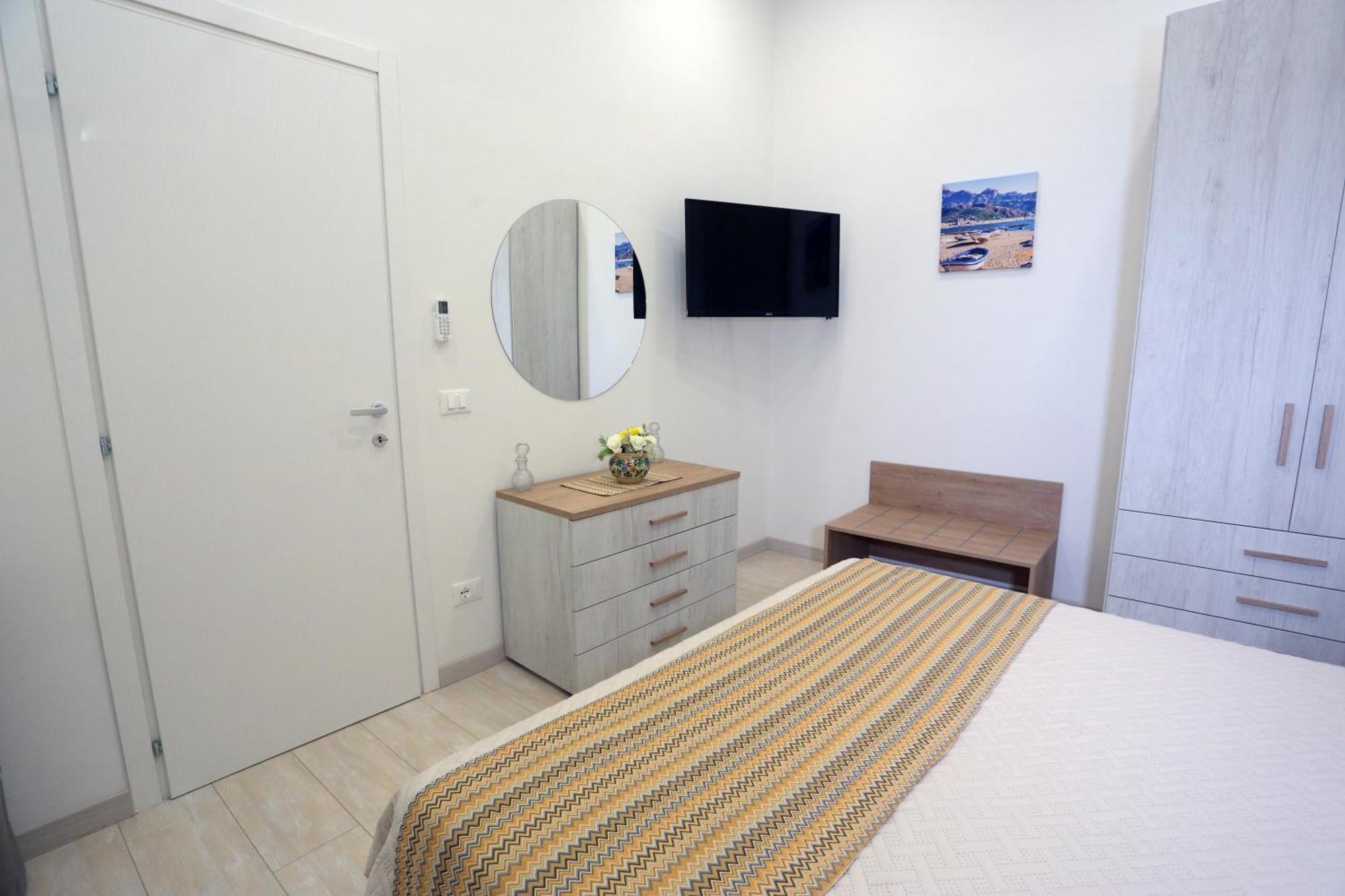 Theos Holidays Apartments Giardini-Naxos Exterior foto
